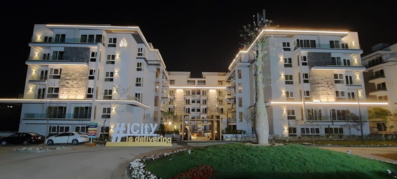 Apartment 180m For Sale at Mountain View iCity - New Cairo - Semi Finished - Ready to Move-3