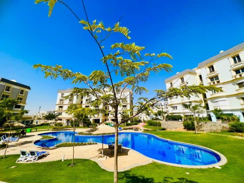 Ivilla Garden For Sale at Mountain View Hyde Park With Open View-3