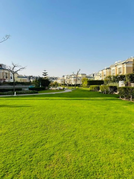 Ivilla Garden For Sale at Mountain View Hyde Park With Open View-8